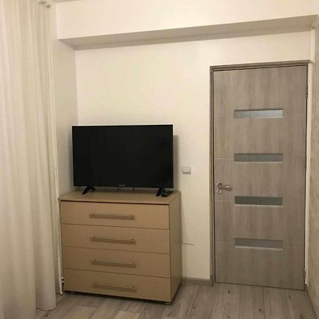 Modern & Elegant Apartament Крайова Екстериор снимка