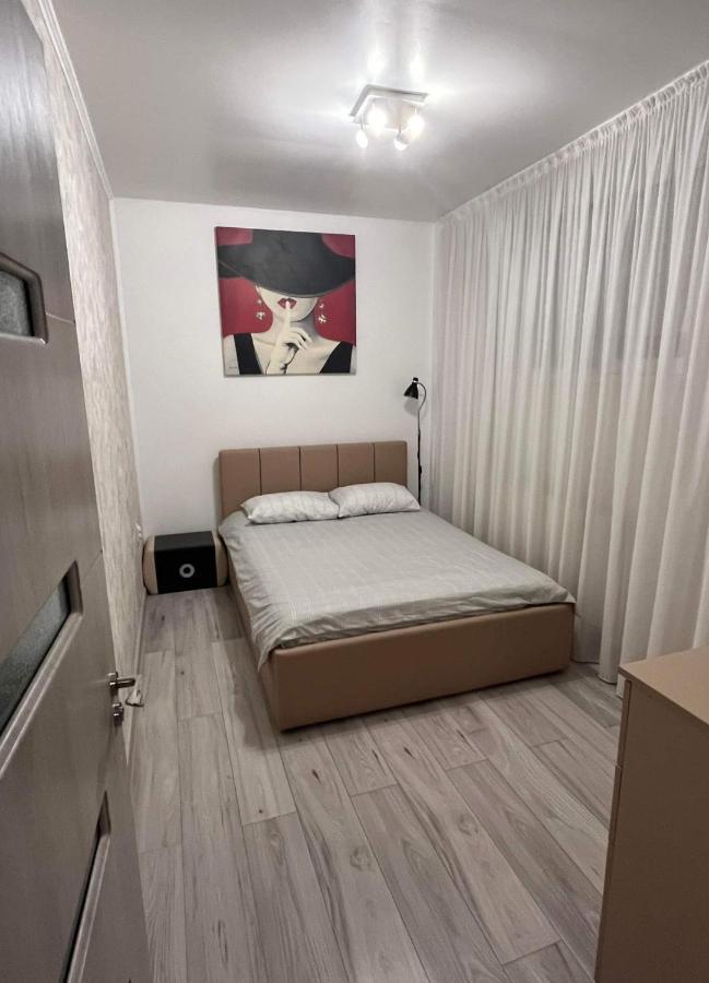 Modern & Elegant Apartament Крайова Екстериор снимка